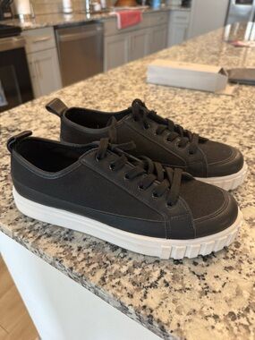 Women’s Steve Madden Caleb Sneakers